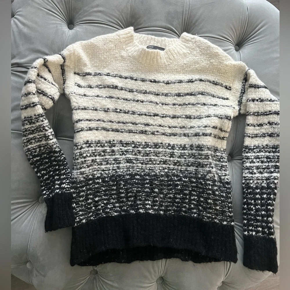 VINCE SWEATER SIZE S - Picture 1 of 4